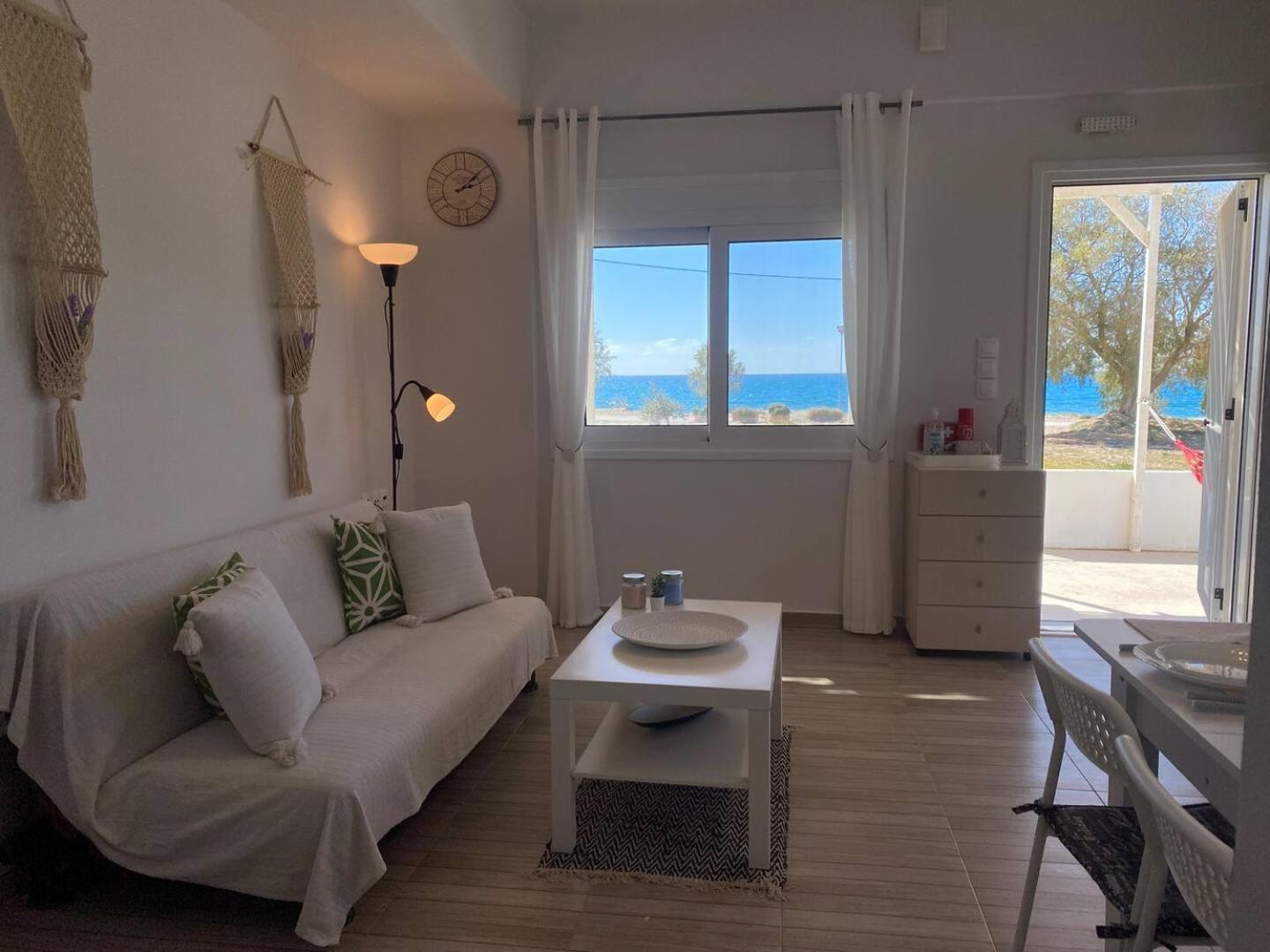 Zen Seaside Apartment 칼라마키 외부 사진