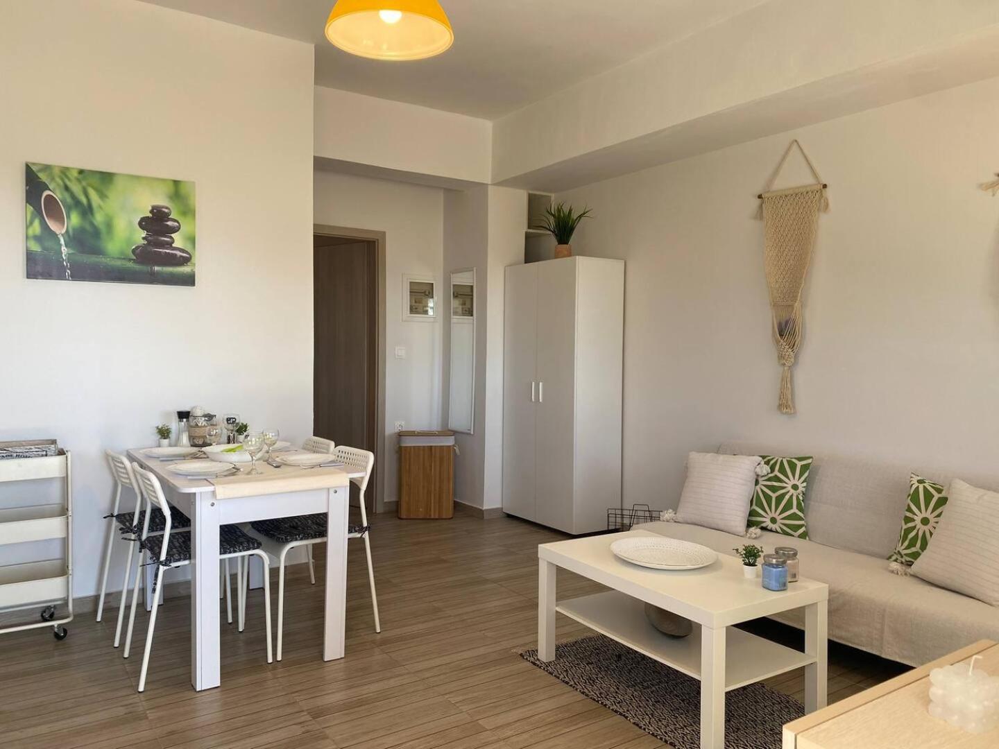 Zen Seaside Apartment 칼라마키 외부 사진